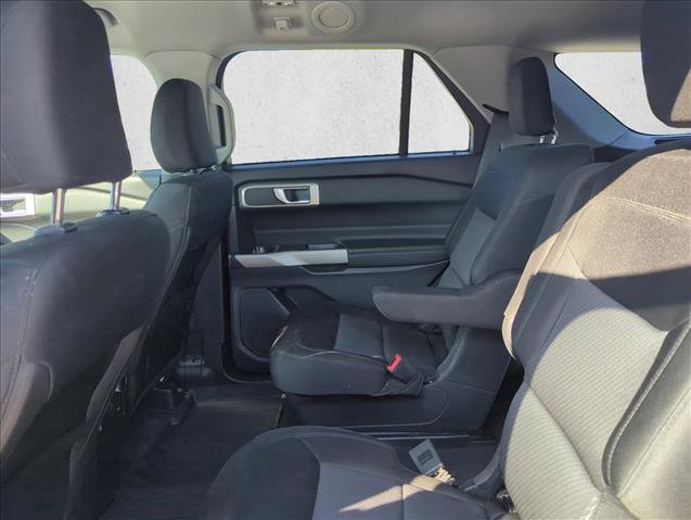 Certified 2023 Ford Explorer XLT RWD image 17