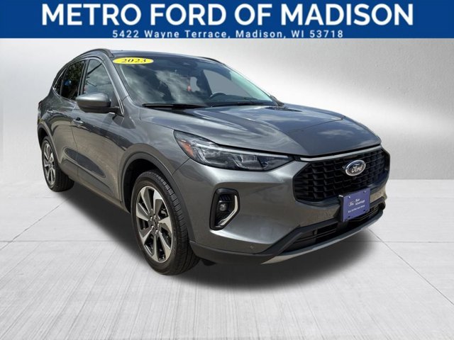Certified 2023 Ford Escape Platinum AWD/4WD image 2