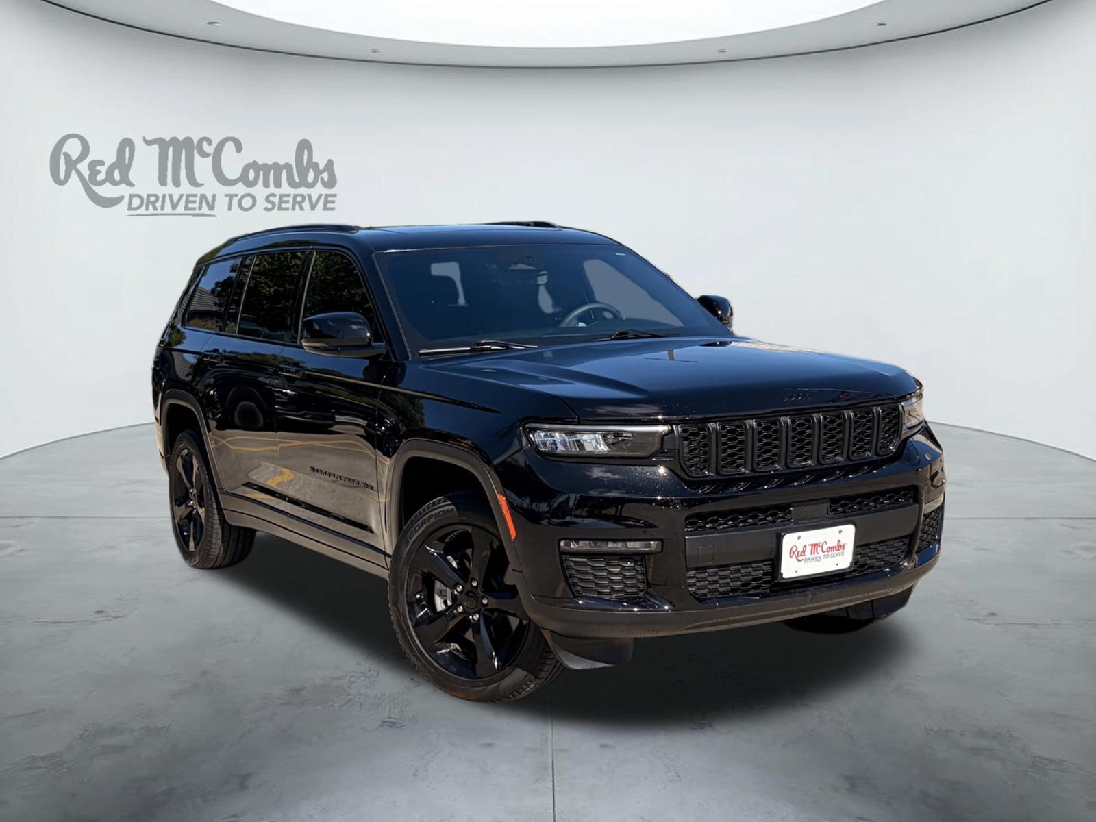 Used 2025 Jeep Grand Cherokee L Limited w/ Black Appearance Package AWD/4WD image 1