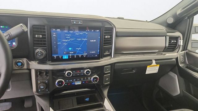 Certified 2026 Ford F350 Platinum AWD/4WD image 10