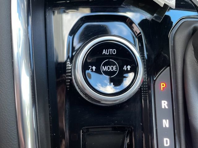 Used 2025 GMC Canyon AT4 w/ AT4 Premium Package image 23