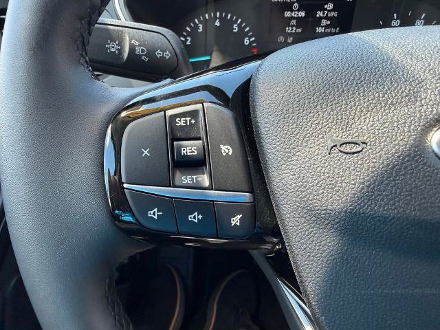 Certified 2022 Ford Escape SE w/ SE Sport Appearance Package AWD/4WD image 17
