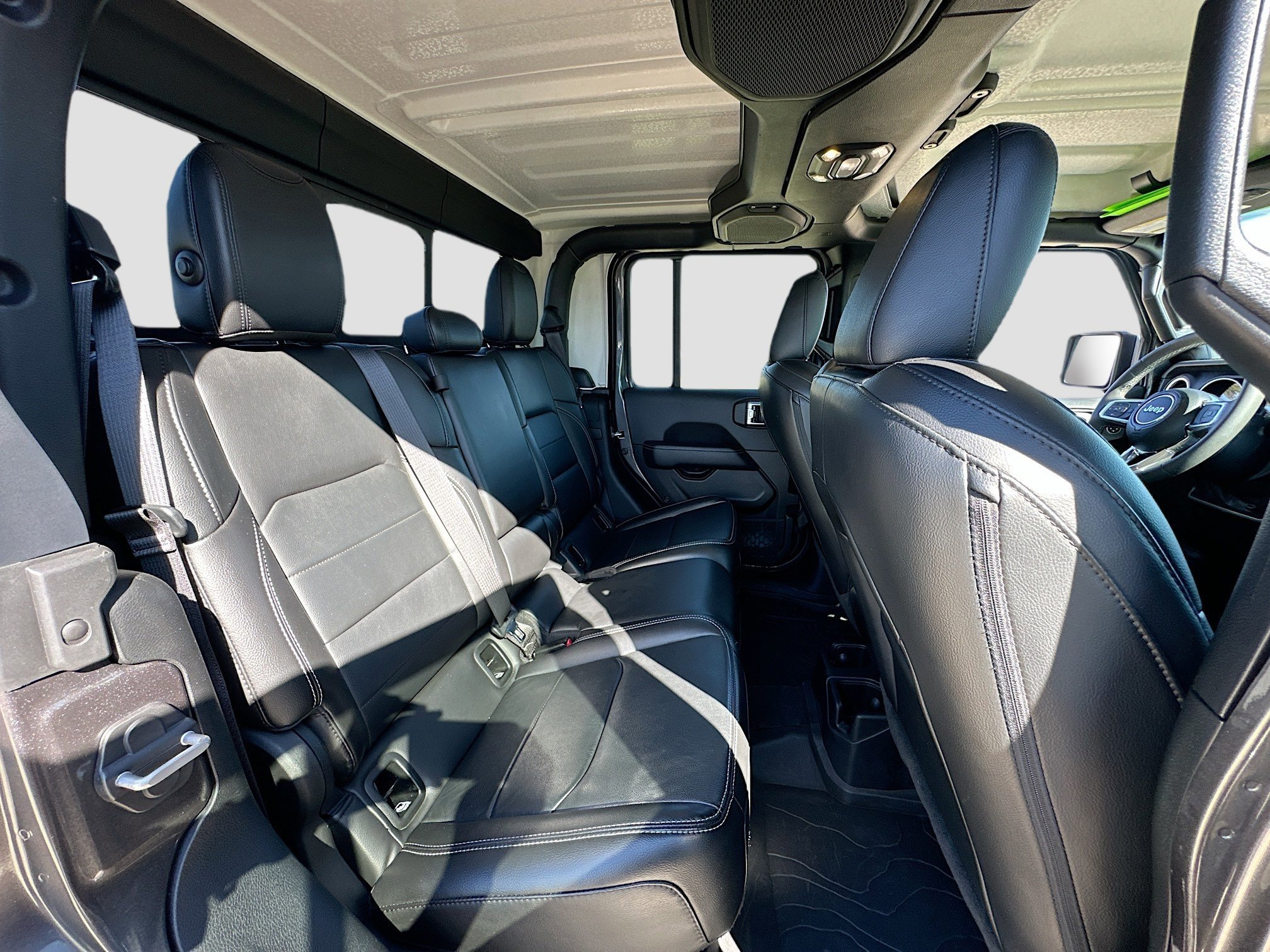 Used 2023 Jeep Gladiator Overland w/ Popular Equipment Package image 26