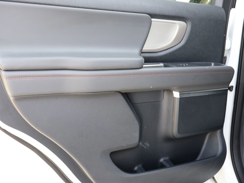 Certified 2025 Ford Expedition Active image 19