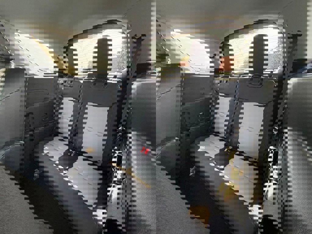 Certified 2023 Ford Explorer XLT w/ Equipment Group 202A image 26