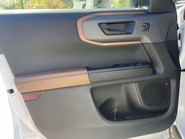 Certified 2025 Ford Bronco Sport Outer Banks w/ Outer Banks Tech Package+ AWD/4WD image 17