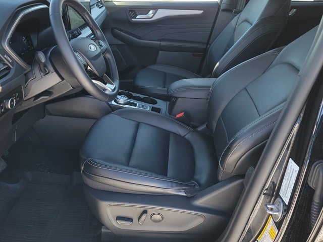 Certified 2025 Ford Escape Platinum image 7