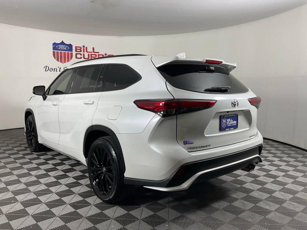 Used 2023 Toyota Highlander XSE AWD/4WD image 5
