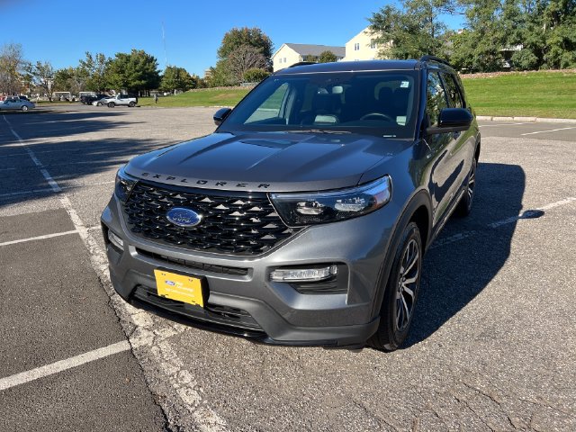 Certified 2023 Ford Explorer ST-Line w/ Class IV Trailer Tow Package AWD/4WD image 4