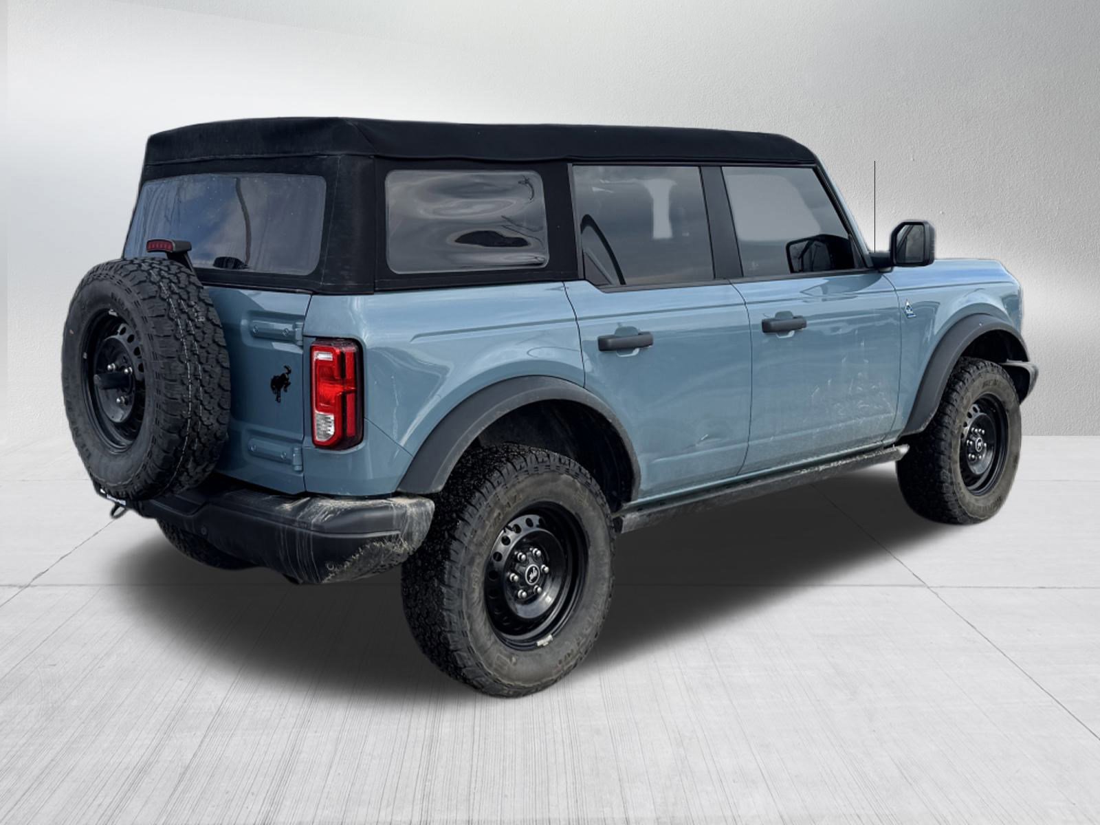 Certified 2023 Ford Bronco Black Diamond image 5