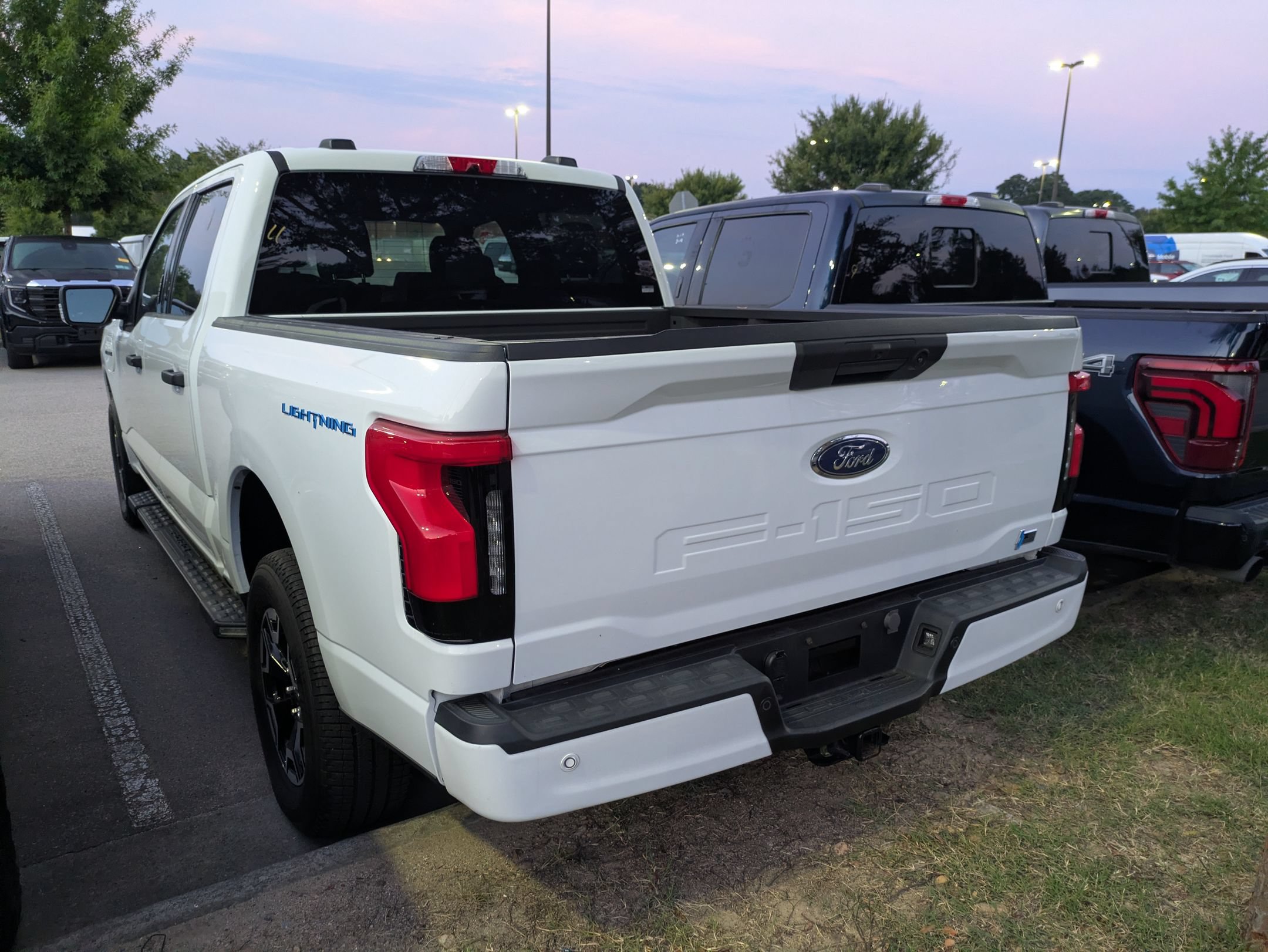 Certified 2023 Ford F150 Lightning XLT AWD/4WD image 4