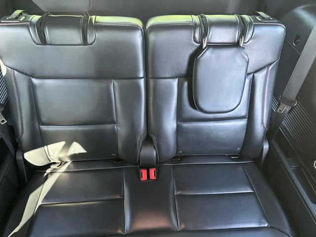 Certified 2025 Ford Explorer ST-Line w/ ST-Line Street Pack AWD/4WD image 18
