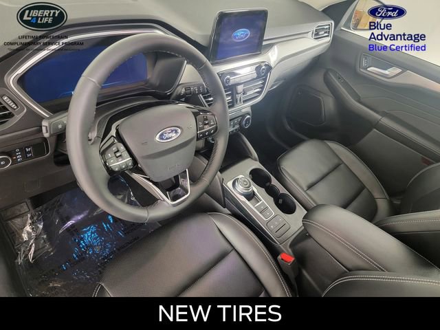 Certified 2022 Ford Escape Titanium w/ Class II Trailer Tow Package image 12