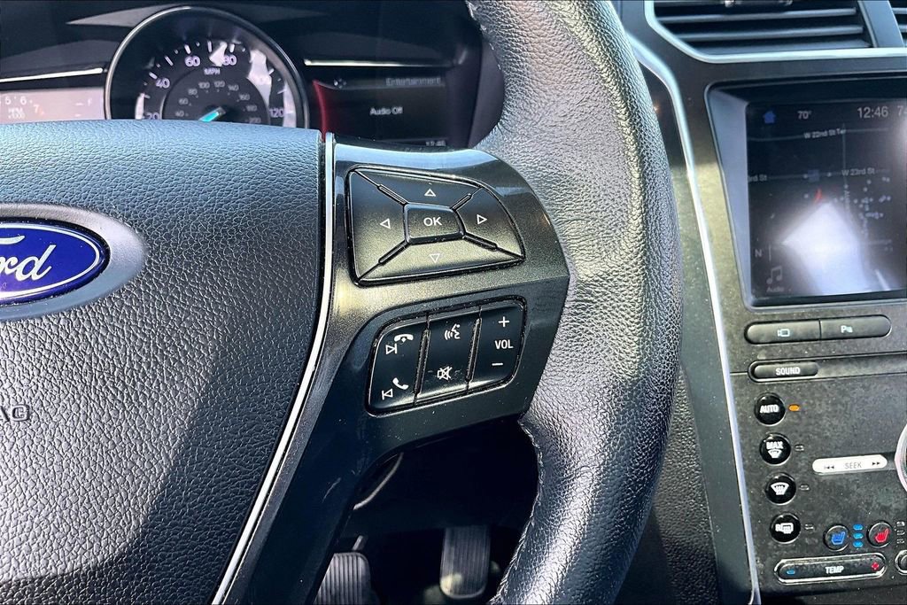 Certified 2019 Ford Explorer Limited w/ Class III Trailer Tow Package image 19