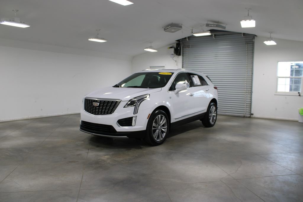 Used 2024 Cadillac XT5 Premium Luxury AWD/4WD image 4