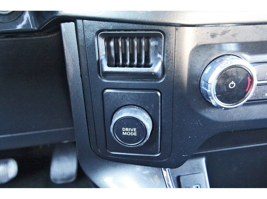 Certified 2022 Ford F150 XLT w/ Equipment Group 301A Mid image 25