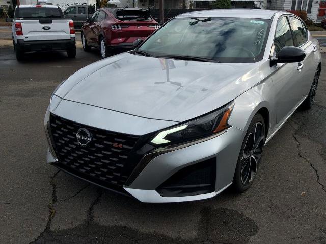 Used 2024 Nissan Altima 2.5 SR image 5