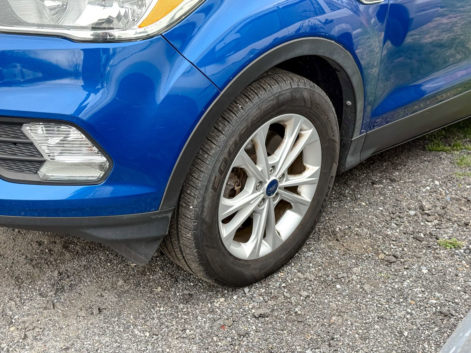 Certified 2017 Ford Escape SE image 6