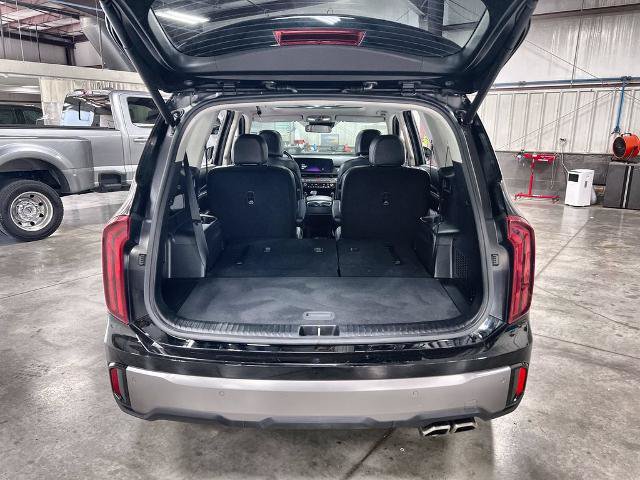 Used 2025 Kia Telluride S FWD image 27