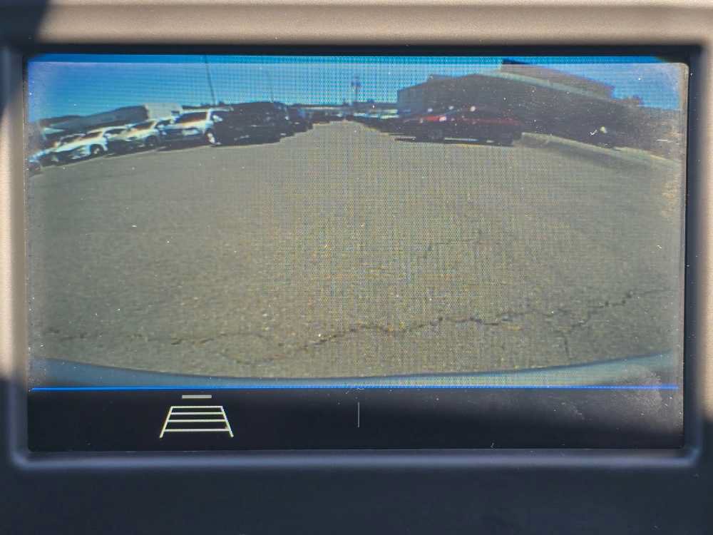Used 2019 Chevrolet Equinox LT FWD image 19