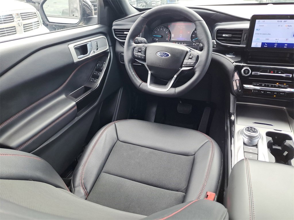 Certified 2022 Ford Explorer ST-Line w/ Class IV Trailer Tow Package image 10