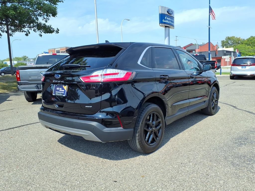 Certified 2024 Ford Edge SEL AWD/4WD image 6