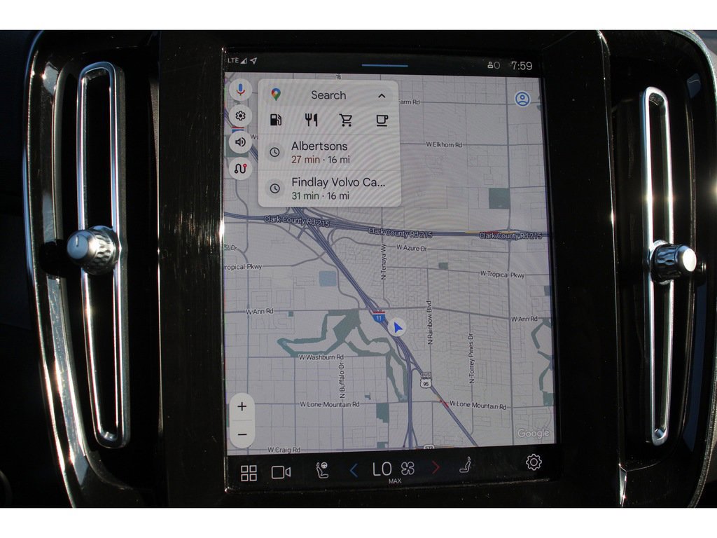 Used 2023 Volvo XC40 B5 Plus w/ Driver Assist Package image 33