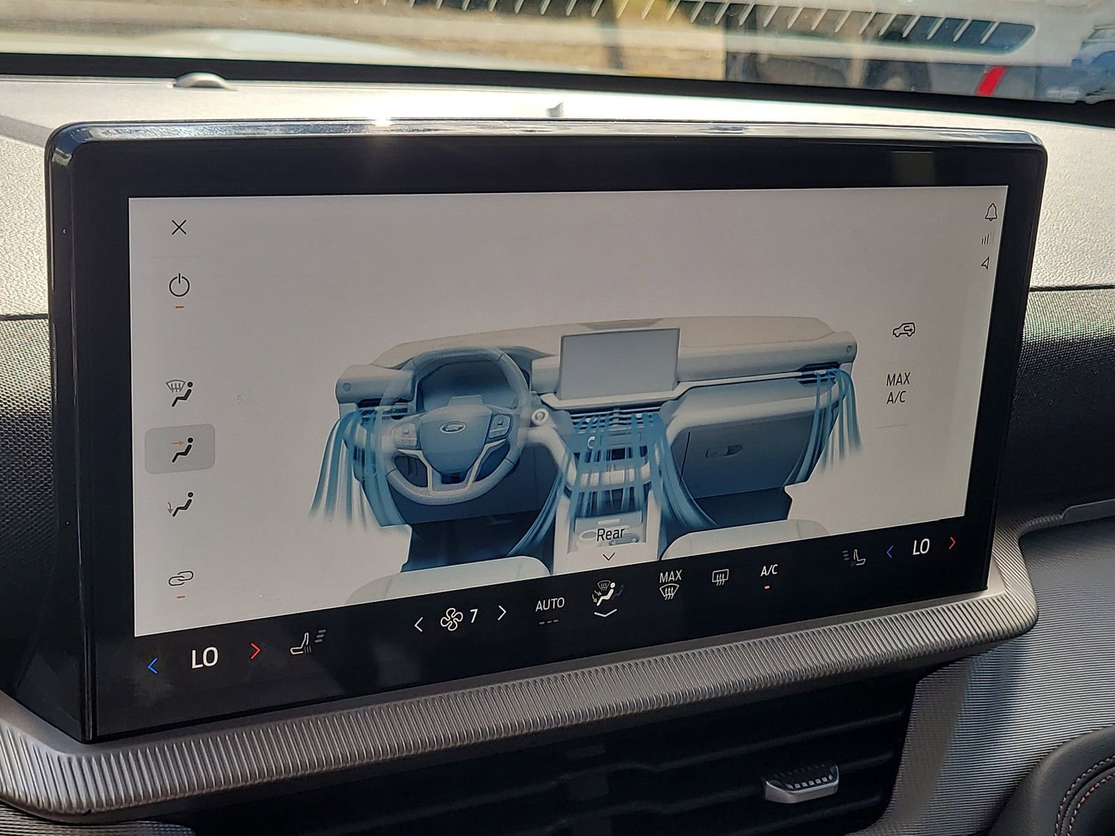 Certified 2025 Ford Explorer Active image 22