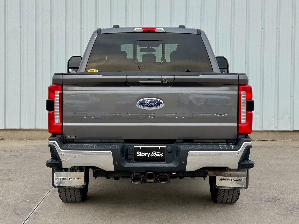 Certified 2023 Ford F350 Lariat w/ Chrome Package image 4