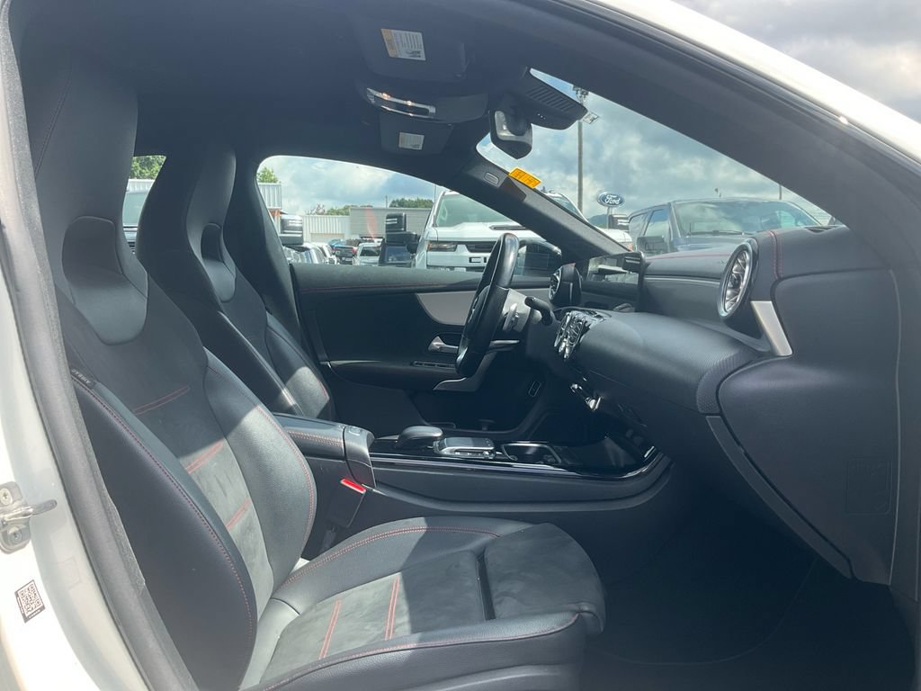 Used 2023 Mercedes-Benz CLA 250 image 12