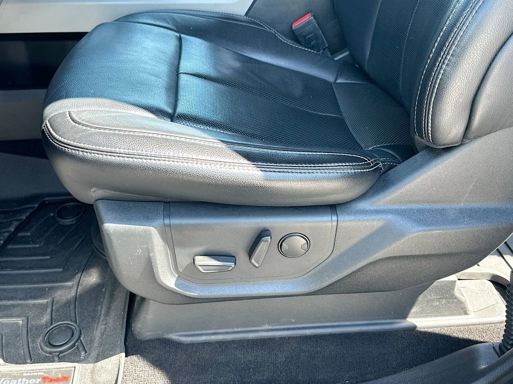 Certified 2020 Ford F150 Lariat w/ Equipment Group 502A Luxury image 9