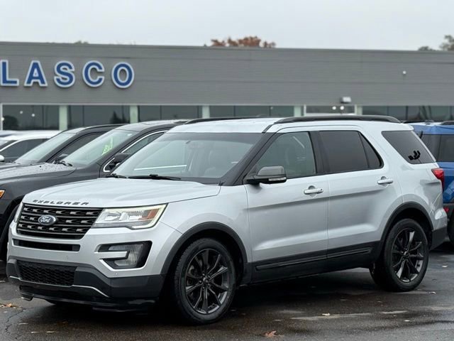 Certified 2017 Ford Explorer XLT w/ Equipment Group 202A image 2