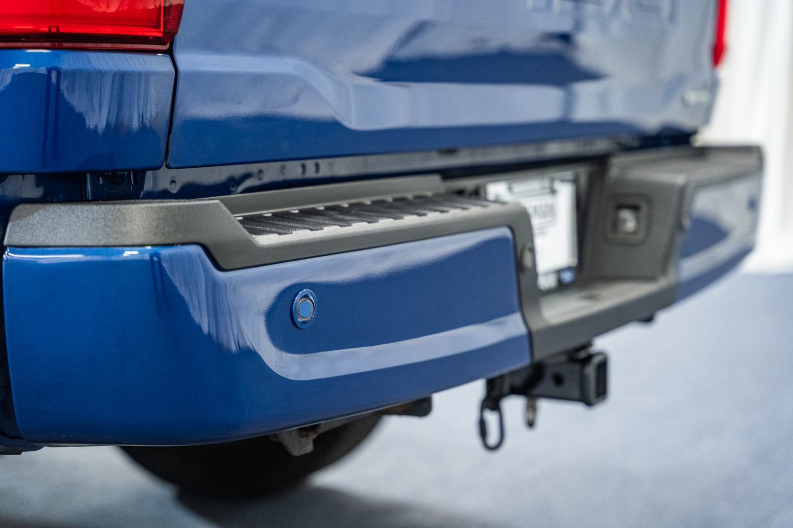 Certified 2023 Ford F150 Lariat w/ Equipment Group 502A High image 9