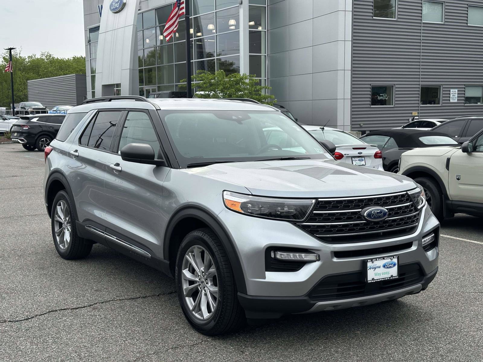 Certified 2023 Ford Explorer XLT w/ Equipment Group 202A