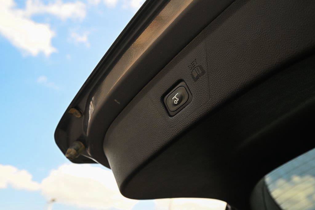 Certified 2024 Ford Edge SEL w/ Convenience Package AWD/4WD image 17
