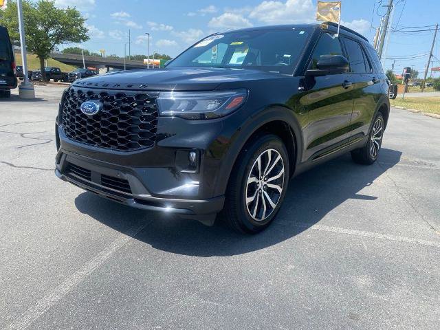 Certified 2026 Ford Explorer ST-Line AWD/4WD image 3