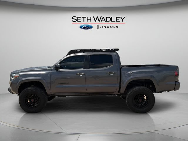 Used 2021 Toyota Tacoma TRD Sport w/ Technology Package RWD image 4