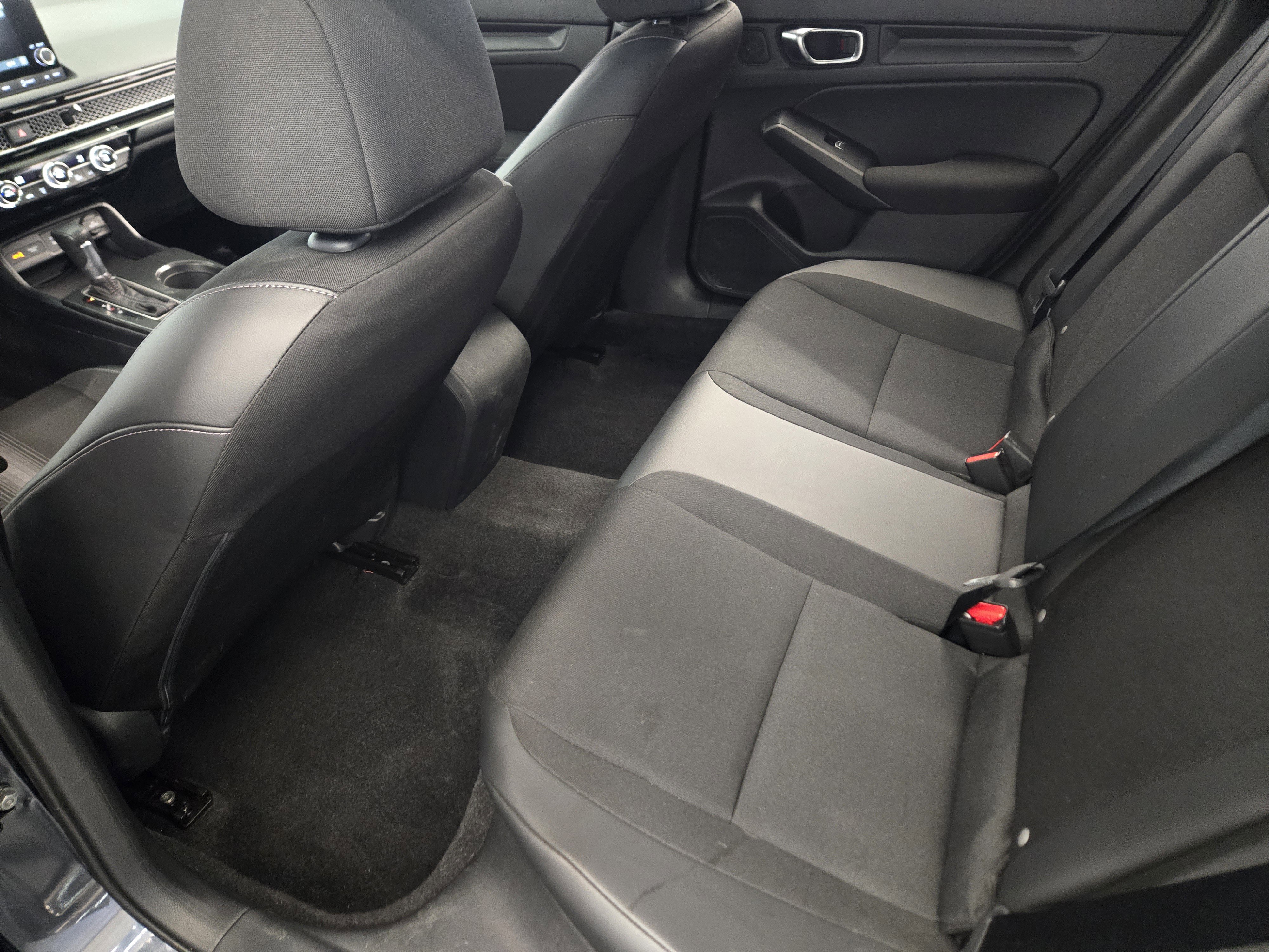 Used 2025 Honda Civic Sport image 30