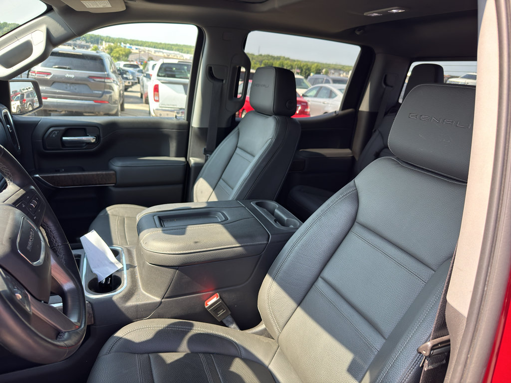 Used 2021 GMC Sierra 1500 Denali w/ Denali Ultimate Package AWD/4WD image 14