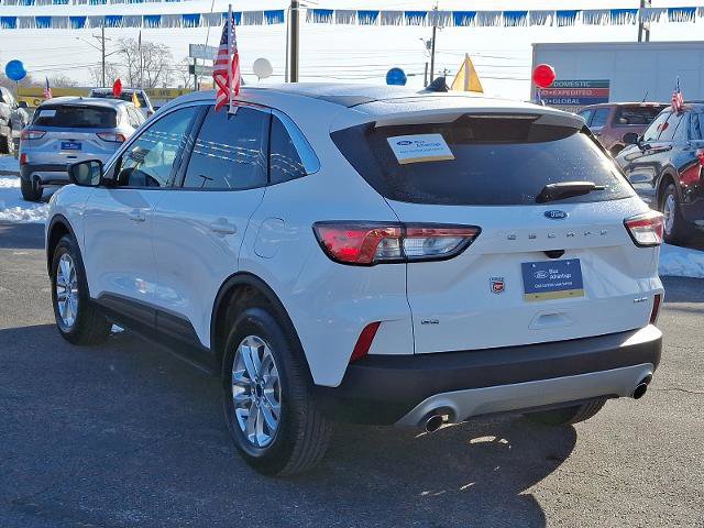 Certified 2022 Ford Escape SE image 2
