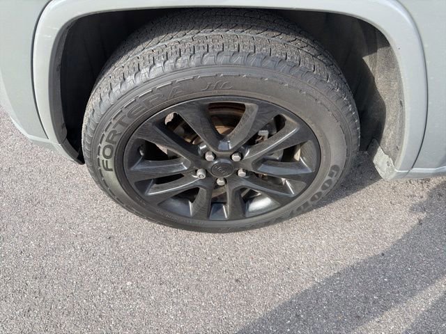 Used 2020 Jeep Grand Cherokee Altitude image 11