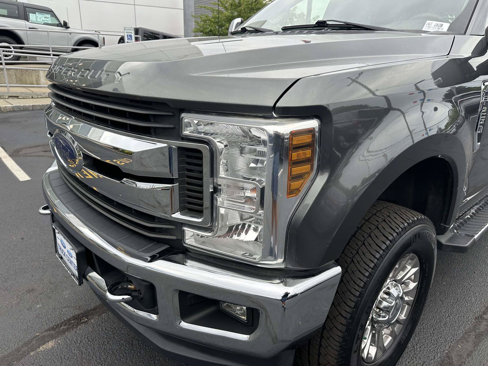Certified 2019 Ford F250 XLT w/ XLT Premium Package AWD/4WD image 9