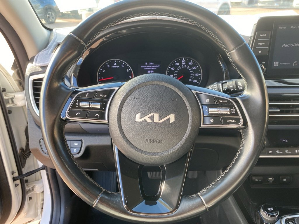 Used 2023 Kia Seltos S image 26