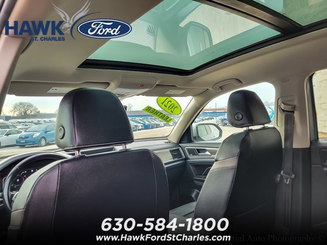 Used 2021 Volkswagen Atlas SEL Premium w/ MDO Package (Bench Seat) image 12