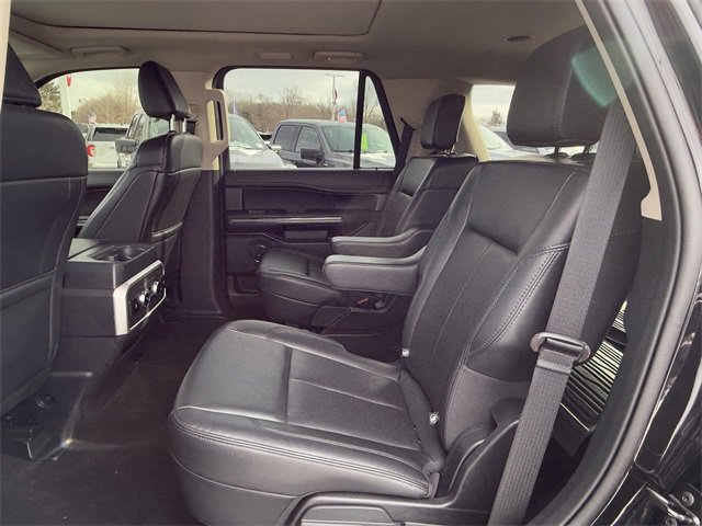 Certified 2022 Ford Expedition XLT image 9