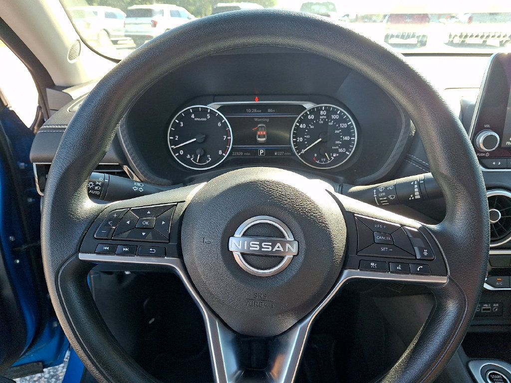 Used 2025 Nissan Sentra SV FWD image 18