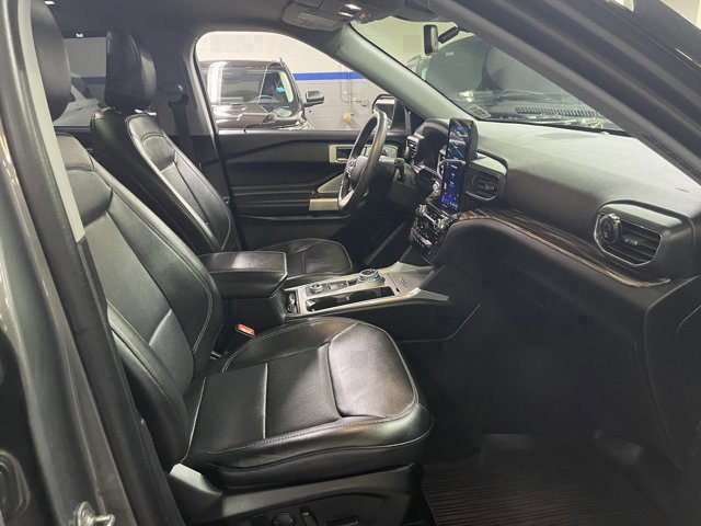 Certified 2025 Ford Transit 250 148 Medium Roof RWD image 23