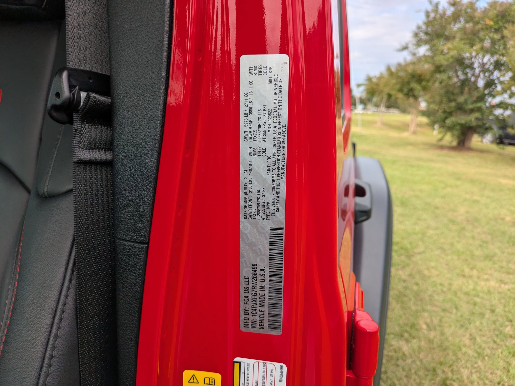 Used 2024 Jeep Wrangler Unlimited Rubicon w/ Technology Group image 35