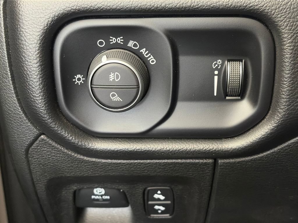 Used 2022 RAM 1500 Big Horn AWD/4WD image 24