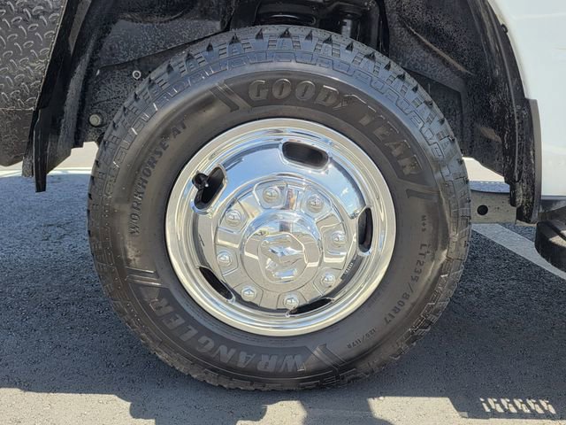 Used 2024 RAM 3500 Tradesman w/ Chrome Appearance Group image 29
